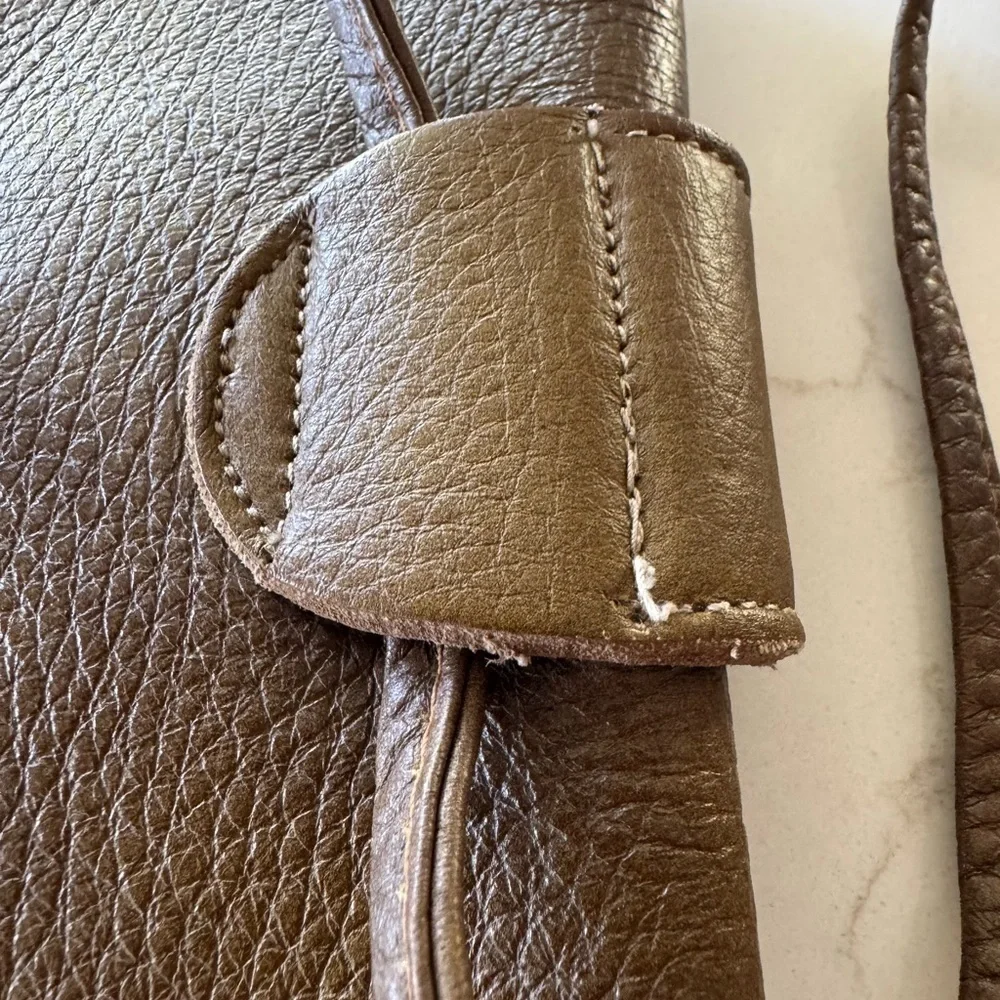 Calderon Vintage Retro Olive Pebbled Leather Crossbody Bag Snap Close Tie Belt
